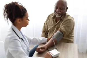 Check-up médico: conheça os exames essenciais para cuidar da sua saúde