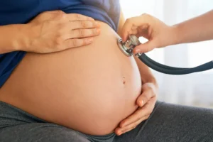 Gravidez saudável: exames e procedimentos fundamentais para mãe e bebê
